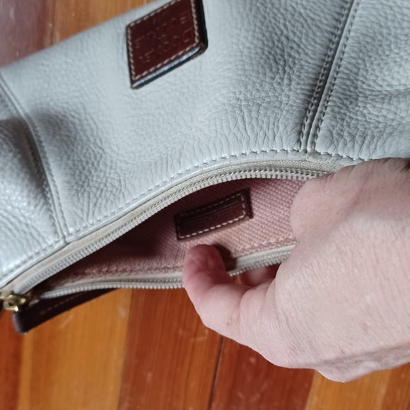 Dooney & Bourke cream colored leather purse - Picture 2 of 2